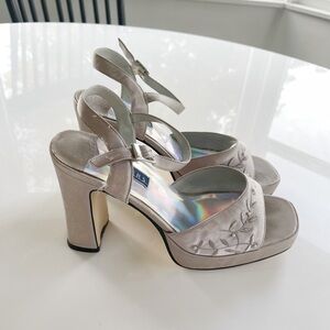 Vintage Y2K Bakers Chunky Embroidered Satin Heel - 10